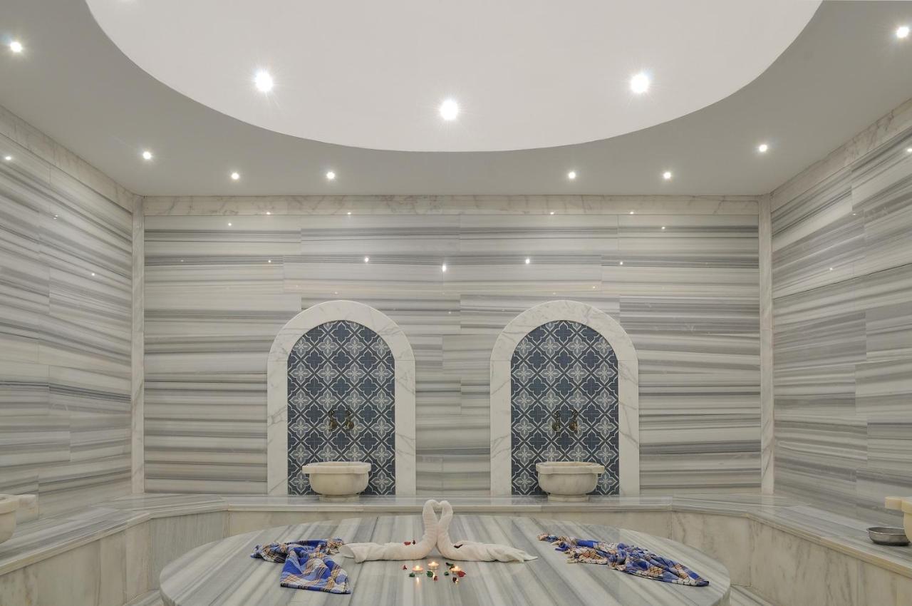 Le Ciel Hotels & Wellness Club เซสเม ภายนอก รูปภาพ
