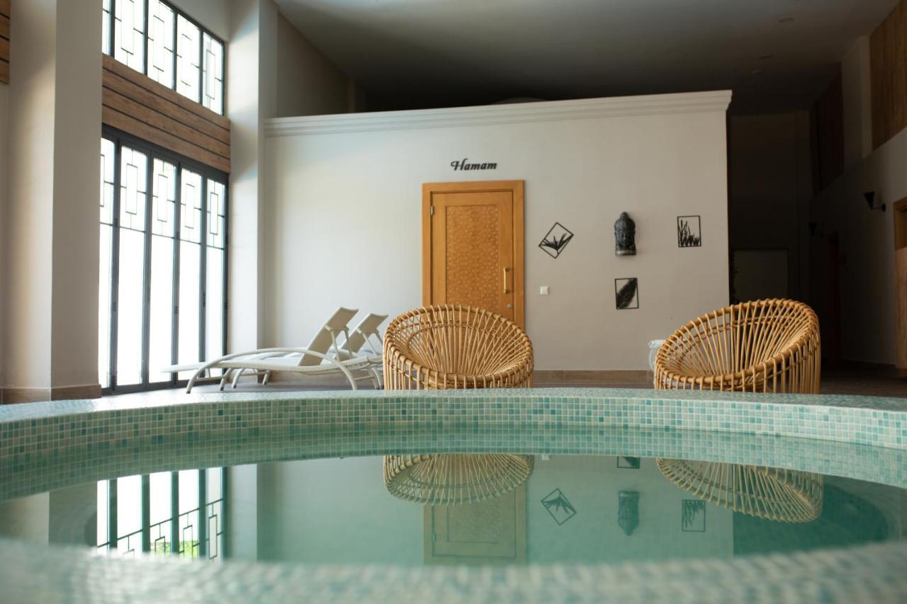 Le Ciel Hotels & Wellness Club เซสเม ภายนอก รูปภาพ